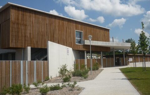 Entrée du collège de Lacanau